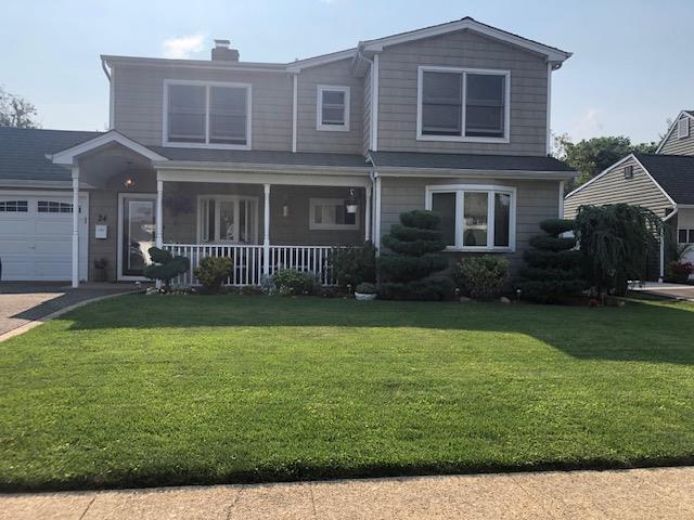 24 Raspberry Lane, Levittown, Florida image 2