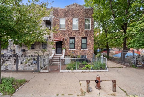 Multifamily For Sale - 749 Taylor Avenue<br/> Bronx County, Bronx, NY 10473