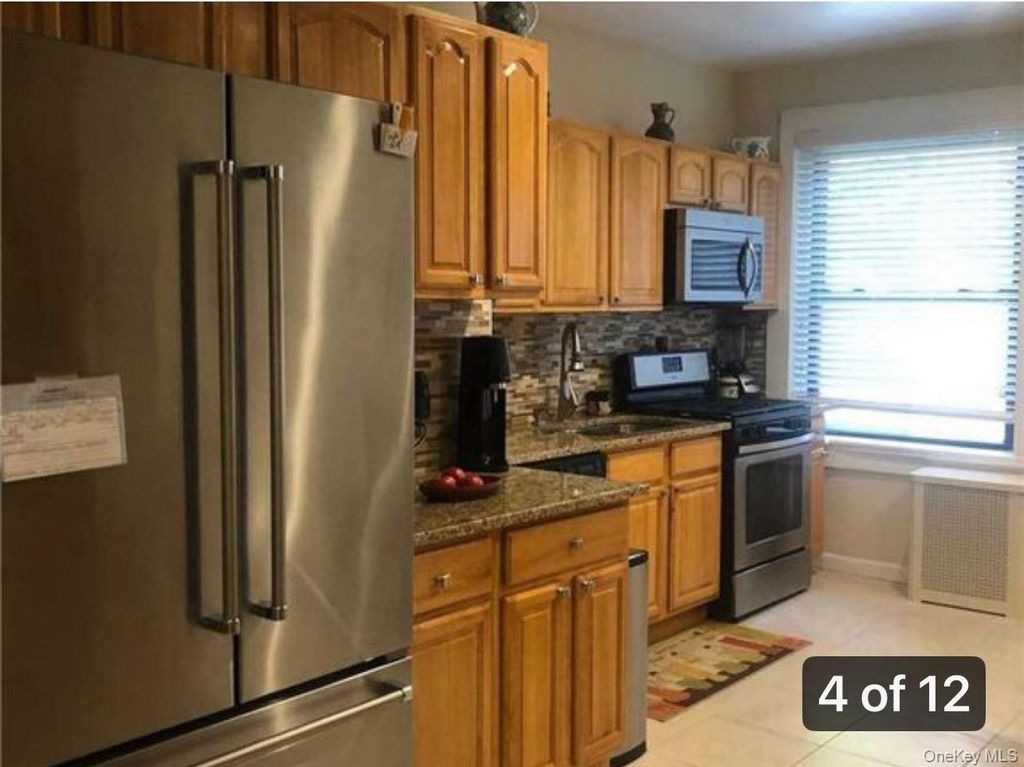 Photo of 29 Woodmere Boulevard #2B, Woodmere, NY 11598 (MLS # 963927)