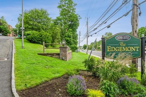 372 Central Park Avenue 2E Scarsdale NY 10583