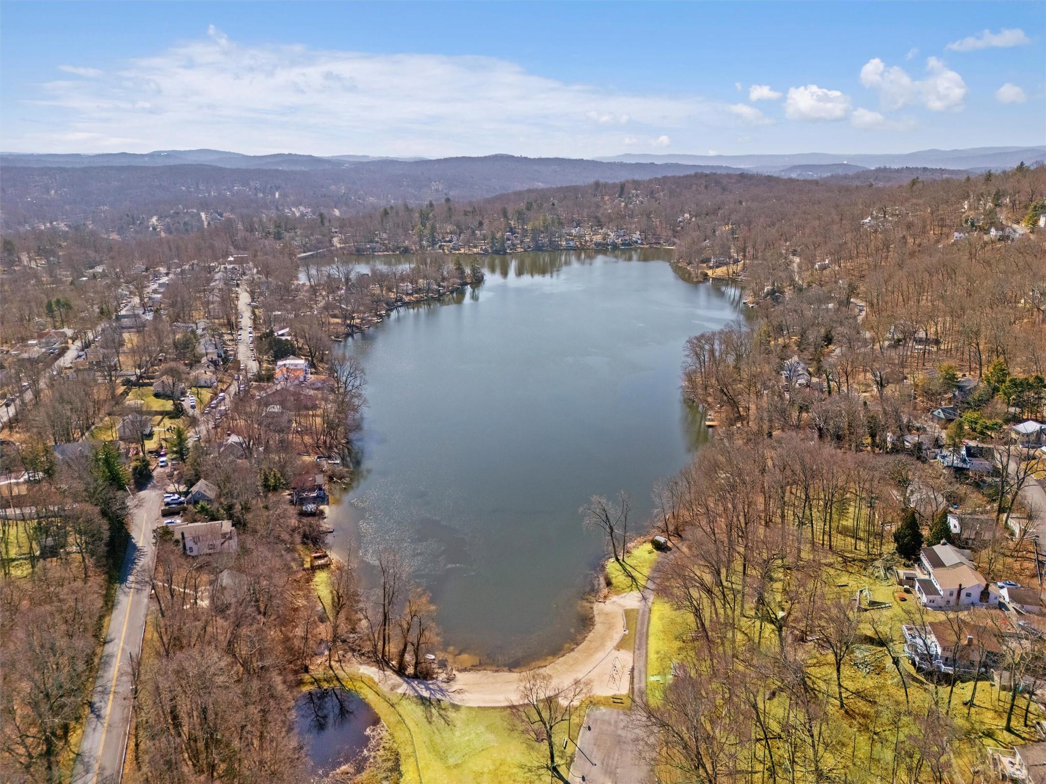 18 Point Drive, Lake Peekskill, New York image 34