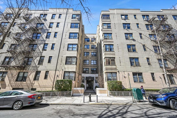 2685 CRESTON AVE APT 2F, BRONX, NY 10468 - Image 8ade8a41071013c940c0d3b048179357/432524316