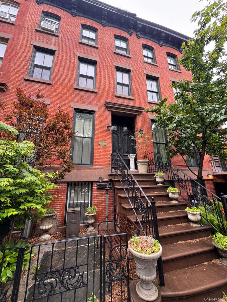 185 Bergen Street