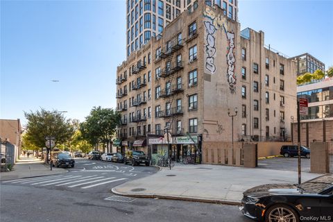 256 S 4th Street 4 Brooklyn NY 11211