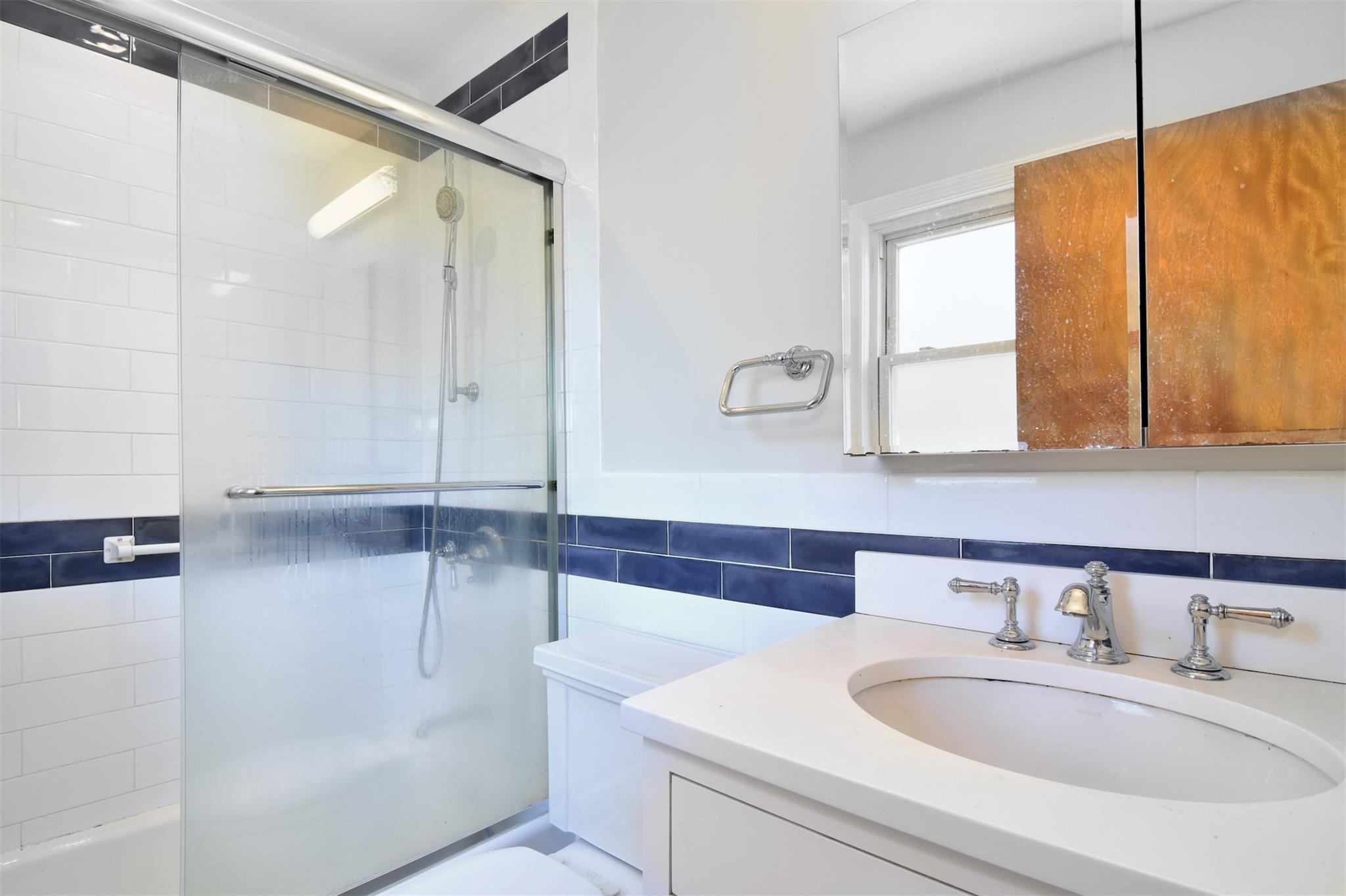 14 Alpine Road, New Rochelle, New York image 18