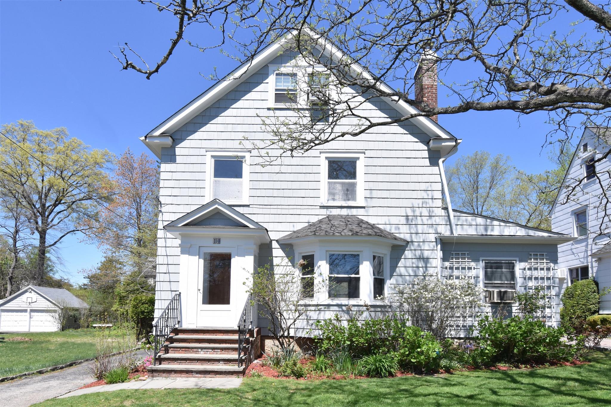 14 Alpine Road, New Rochelle, New York image 2