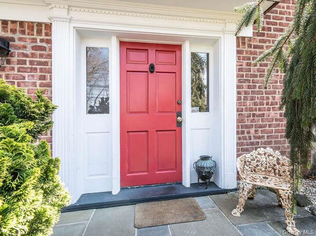 Photo of 1106 Glen Cove Avenue, Glen Head, NY 11545 (MLS # 986756)