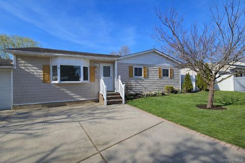 56 Applegate Drive Central Islip NY 11722
