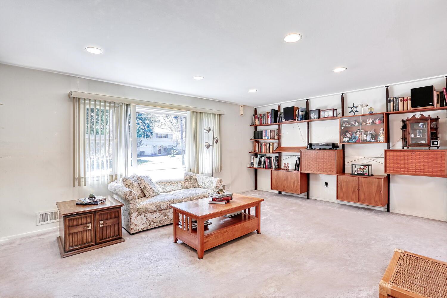 13 Barnacle Drive, Spring Valley, New York image 6