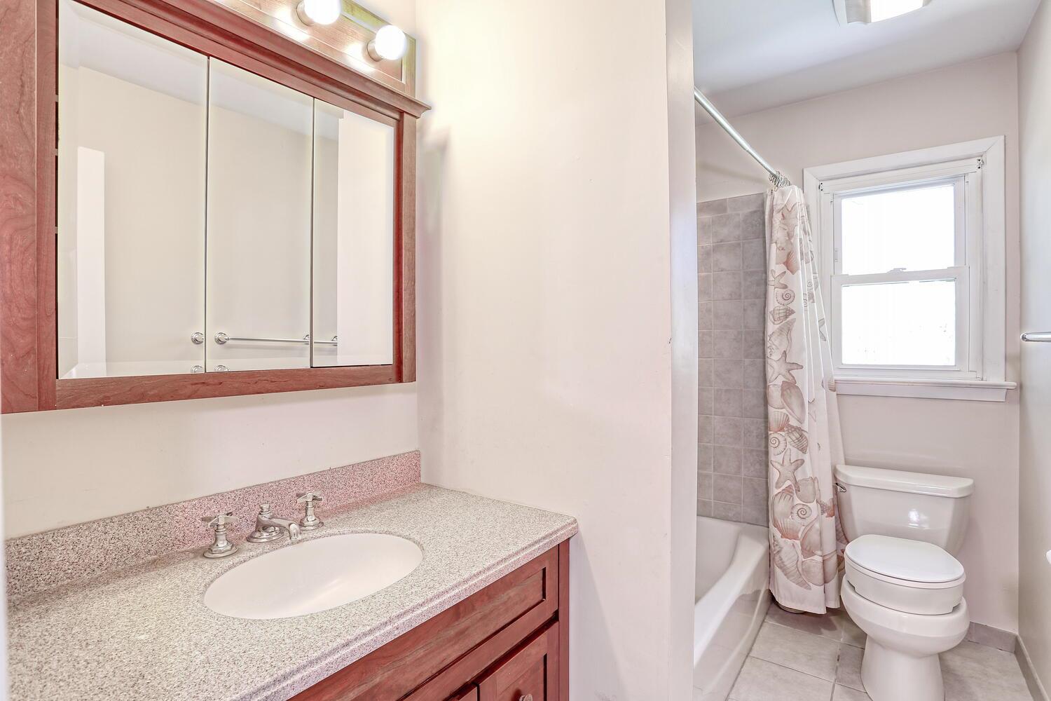 13 Barnacle Drive, Spring Valley, New York image 25