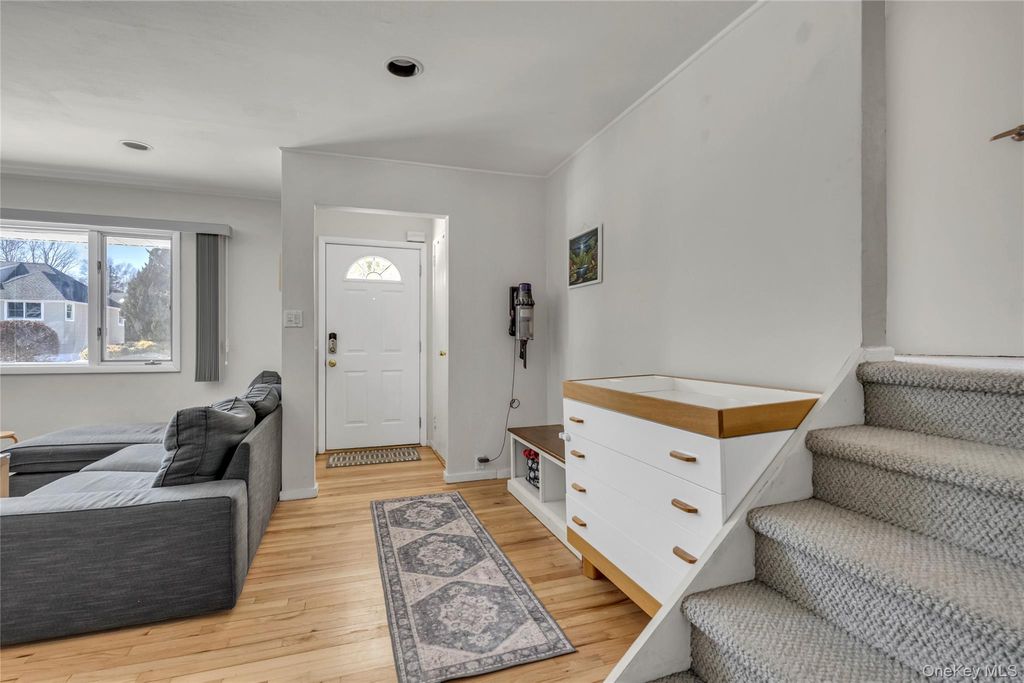 Photo of 34 Roxbury Road, Port Washington, NY 11050 (MLS # 960763)