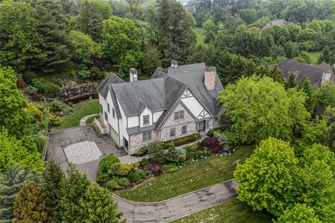 5 Westgate Rd Muttontown NY 11791