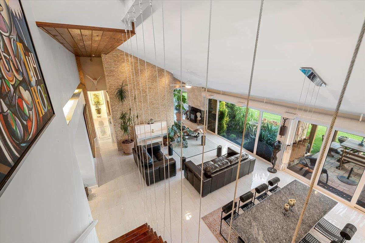 Copiague, New York 11726, United States, 4 Bedrooms Bedrooms, ,2 BathroomsBathrooms,Residential,Active,176704