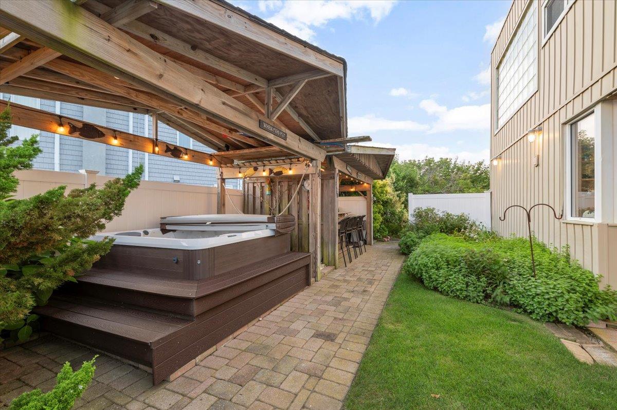 Copiague, New York 11726, United States, 4 Bedrooms Bedrooms, ,2 BathroomsBathrooms,Residential,Active,176704