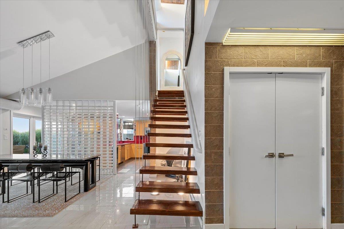 Copiague, New York 11726, United States, 4 Bedrooms Bedrooms, ,2 BathroomsBathrooms,Residential,Active,176704