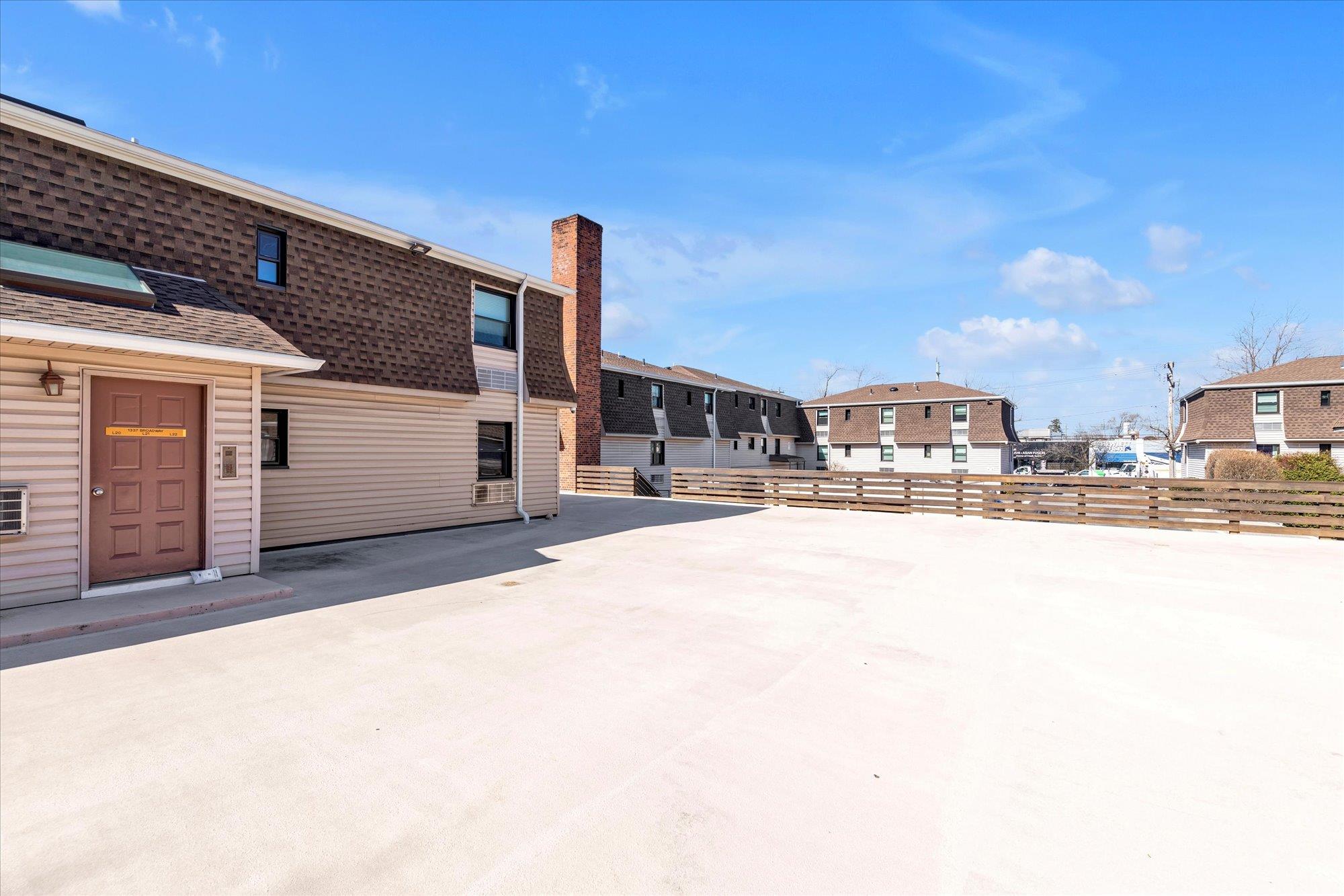 1337 Broadway #L20, Hewlett, New York image 12