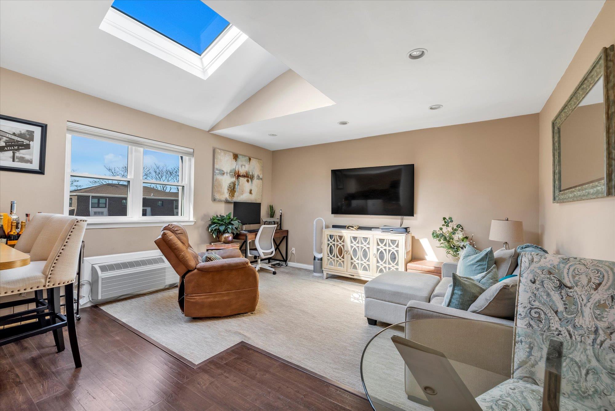 1337 Broadway #L20, Hewlett, New York image 3