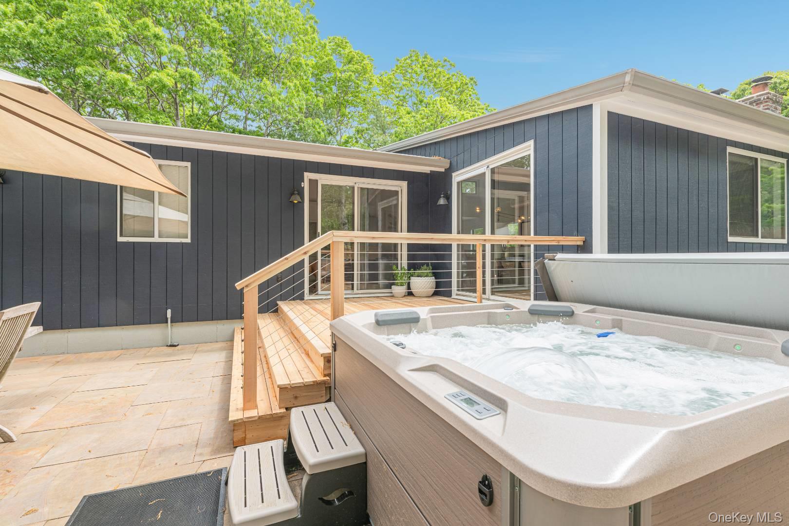 35 Montauk Boulevard