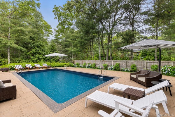 35 MONTAUK BLVD, EAST HAMPTON, NY 11937 - Image 8afe792fd2e0ecdfd7eba9b3fba7d9c1/3987131864