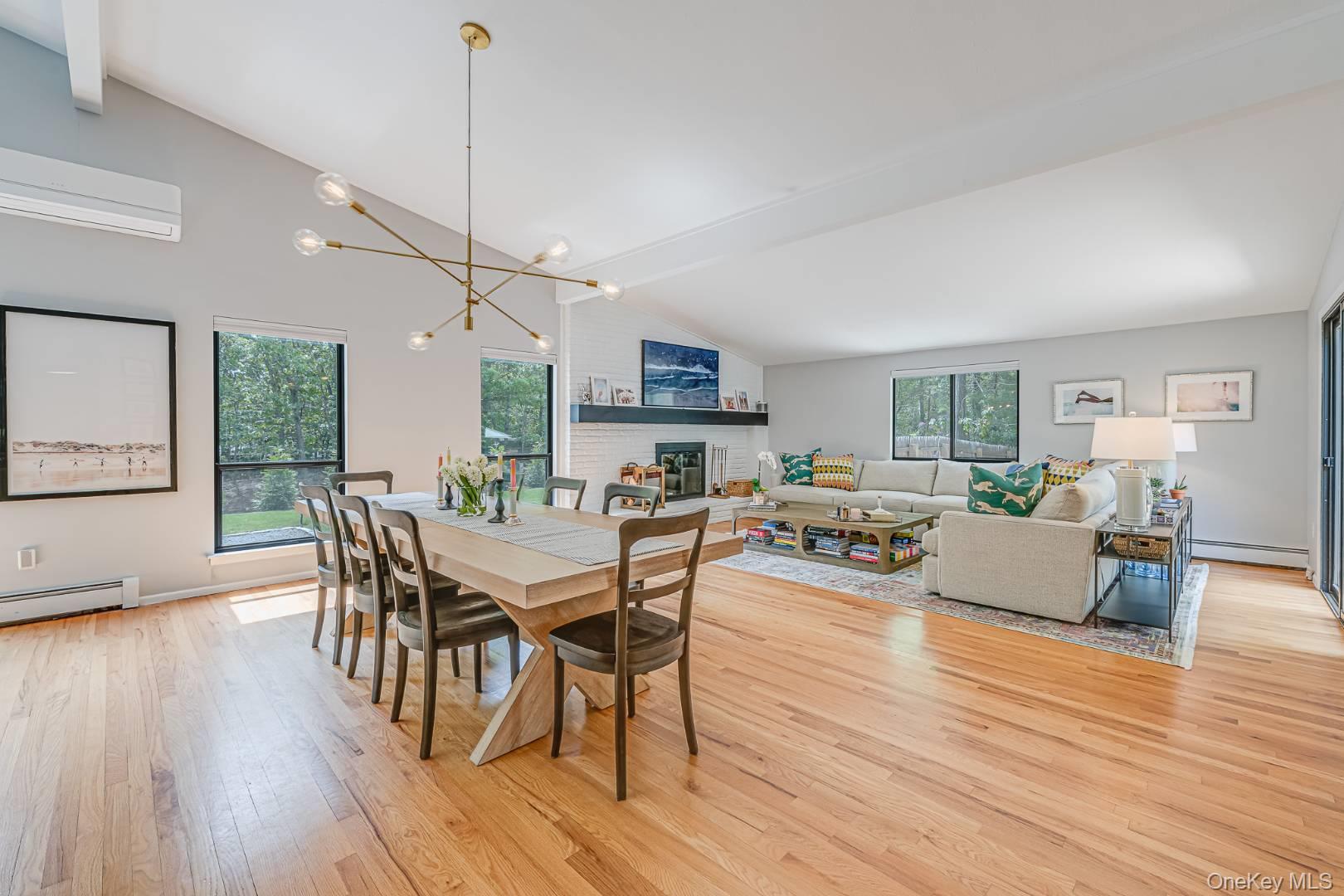 35 Montauk Boulevard