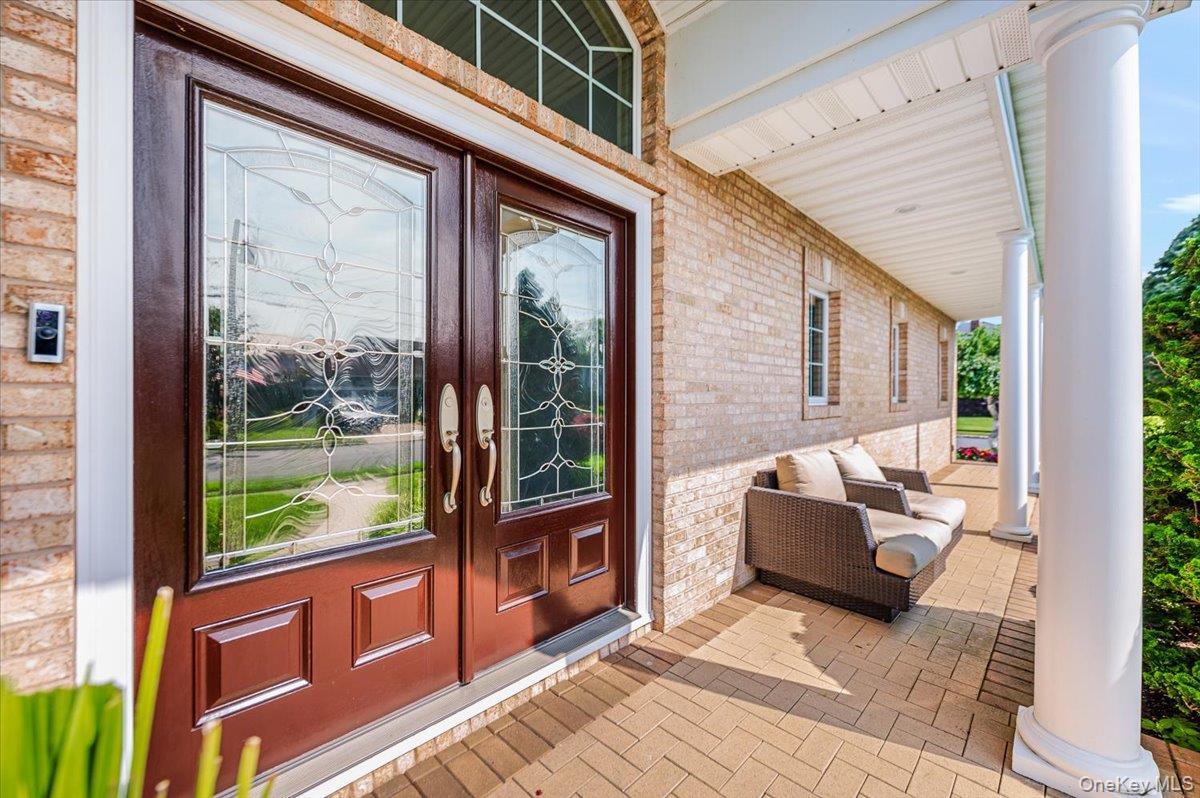 11 Knell Drive