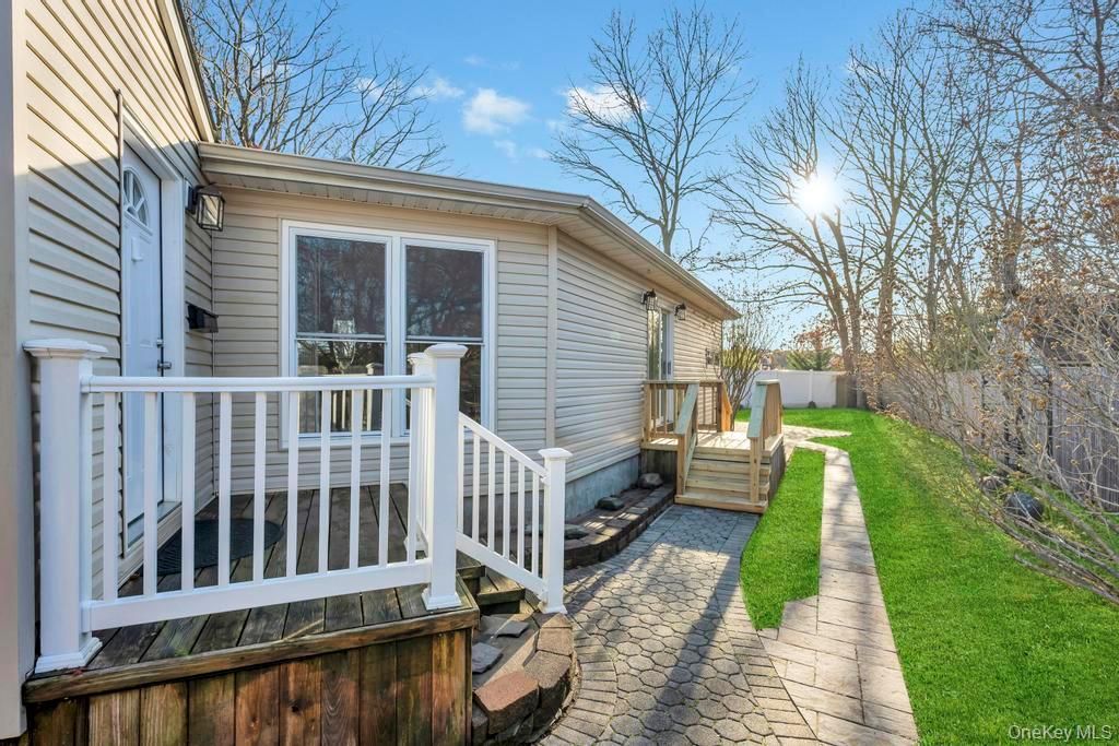 Photo of 10 Westwind Drive, Bohemia, NY 11716 (MLS # 940701)