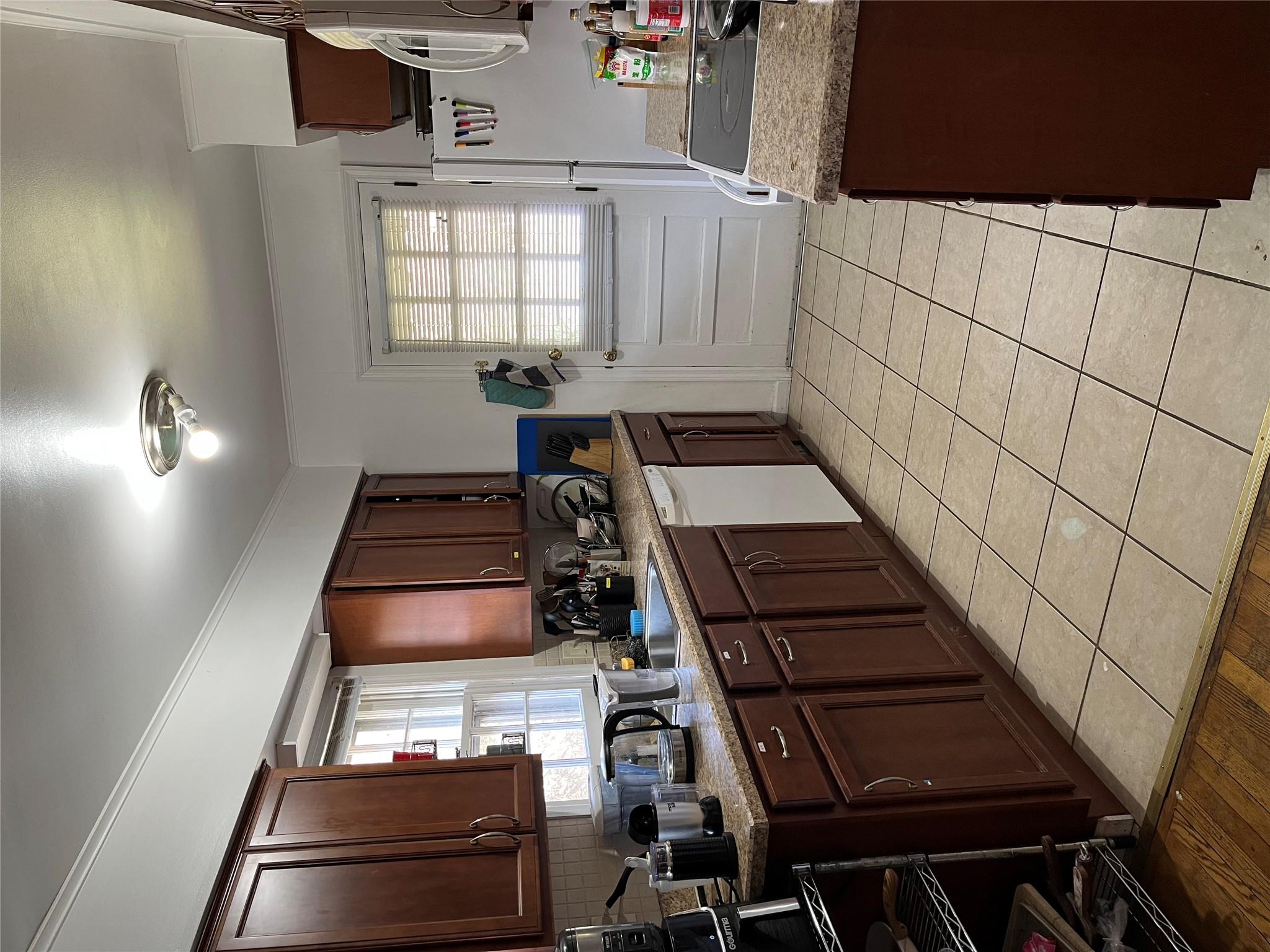 11 Acorn Lane, Stony Brook, New York image 8