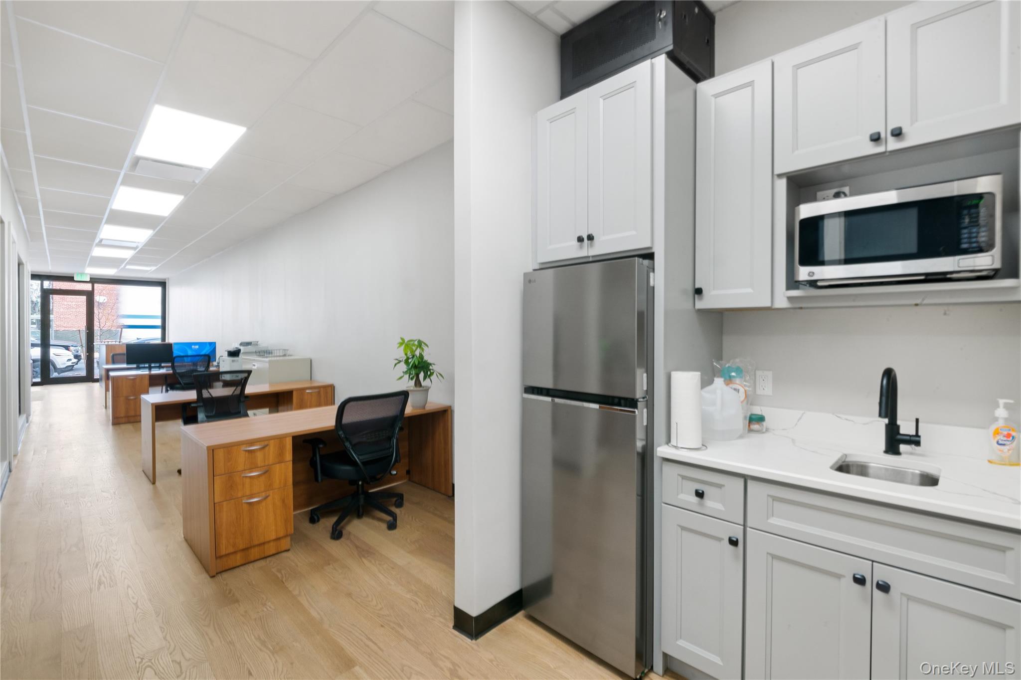 22024 Hempstead Avenue