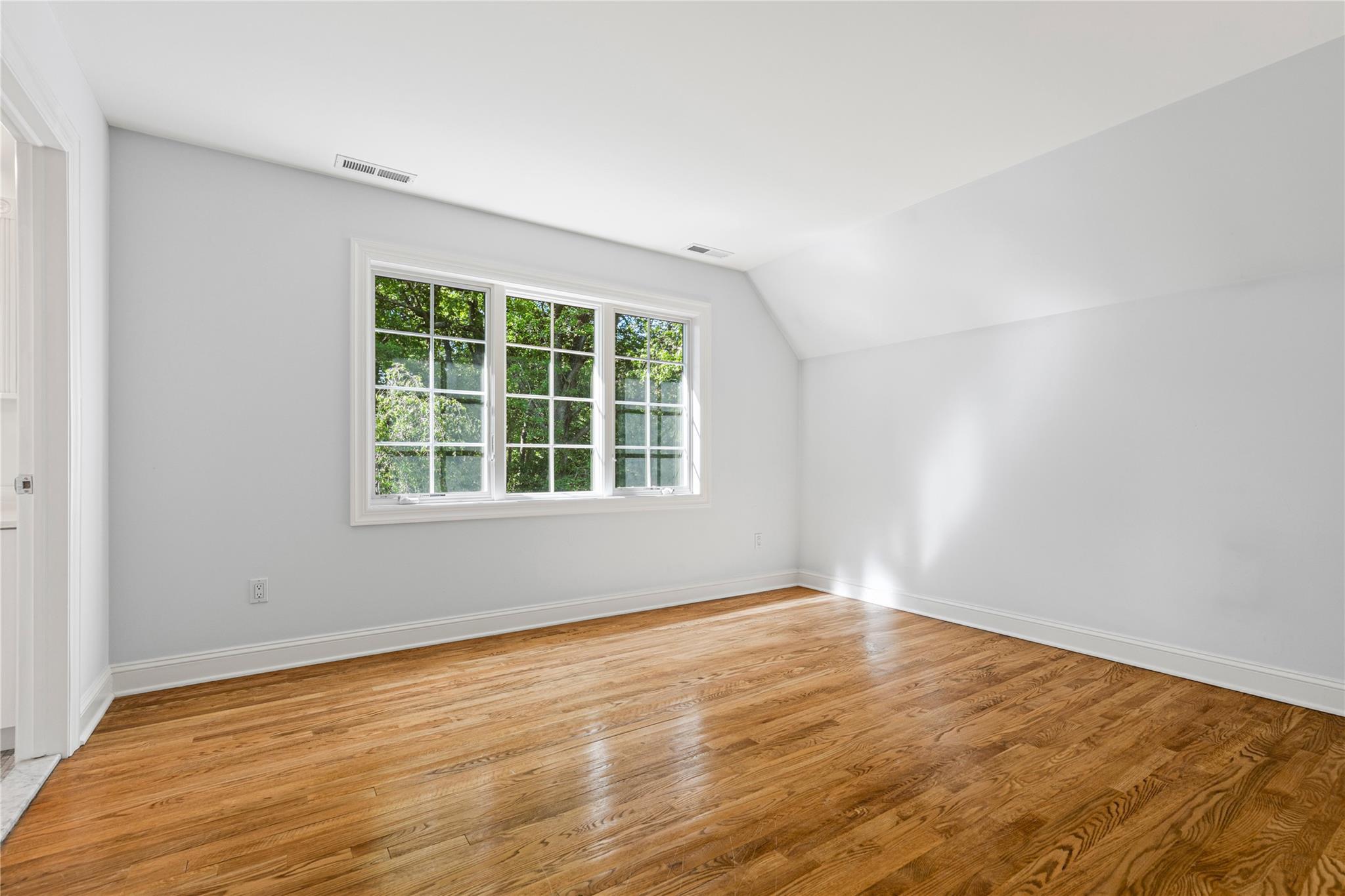 36 Hunt Place, Rye, New York image 29