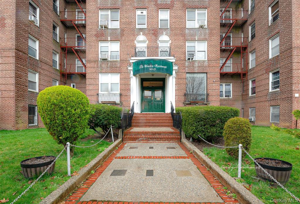 Photo 1 of 19 — 143-25 84th Drive 2E, Briarwood, NY 11435