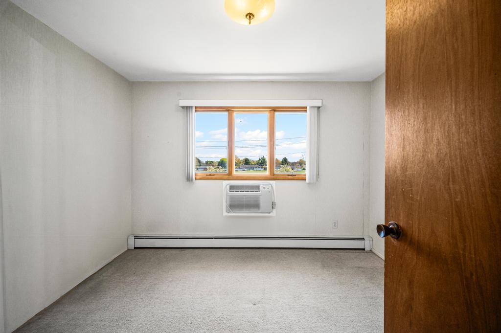 1 Bardolier Lane, Bay Shore, New York image 31