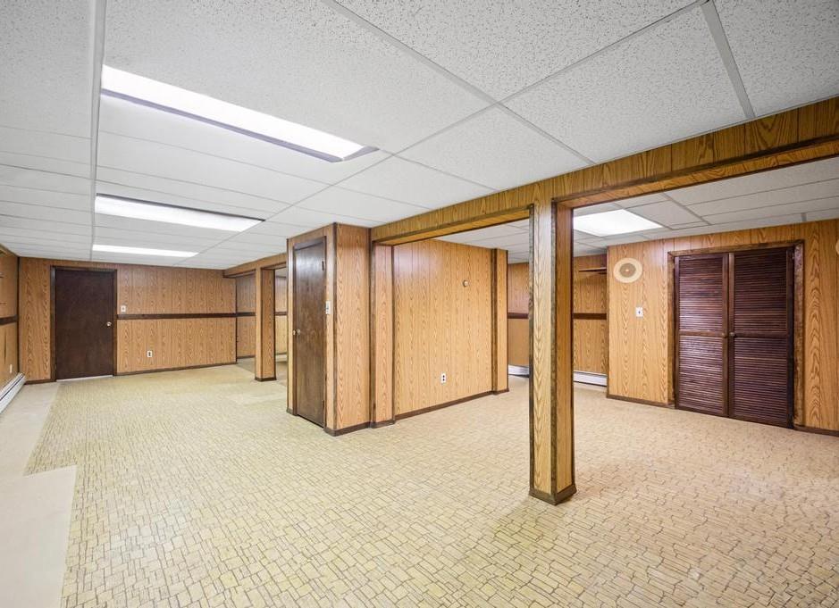 1 Bardolier Lane, Bay Shore, New York image 40