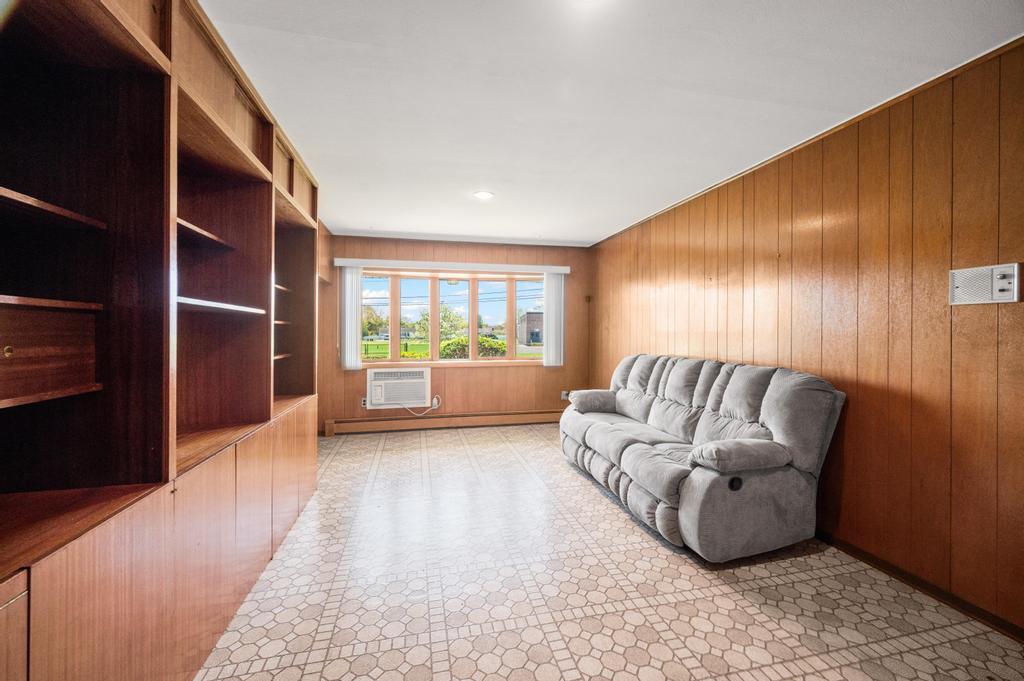 1 Bardolier Lane, Bay Shore, New York image 21