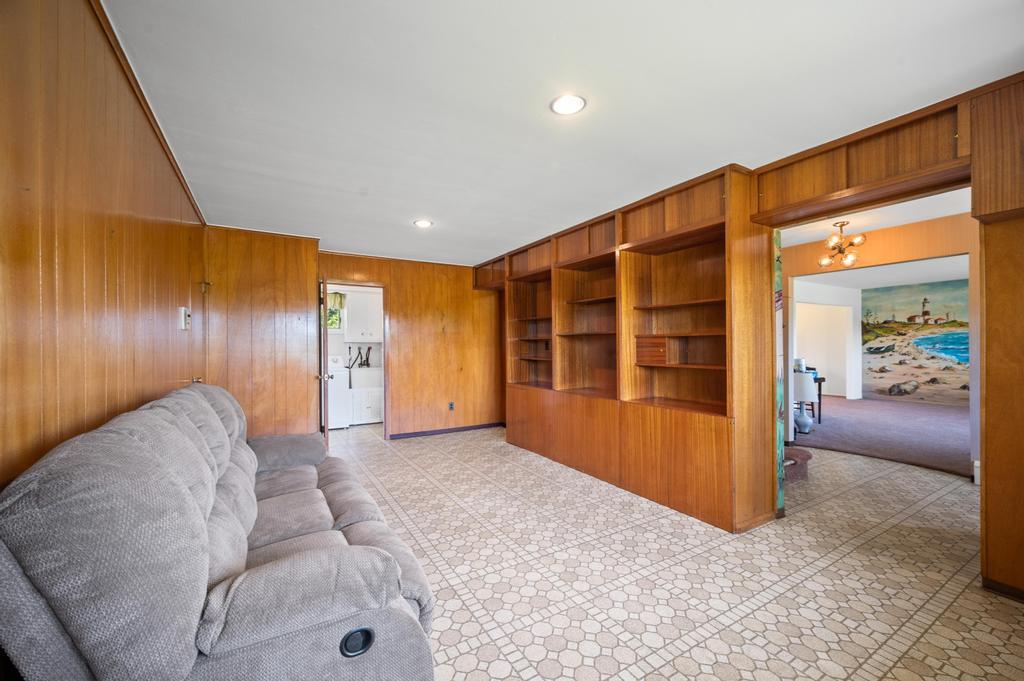 1 Bardolier Lane, Bay Shore, New York image 23