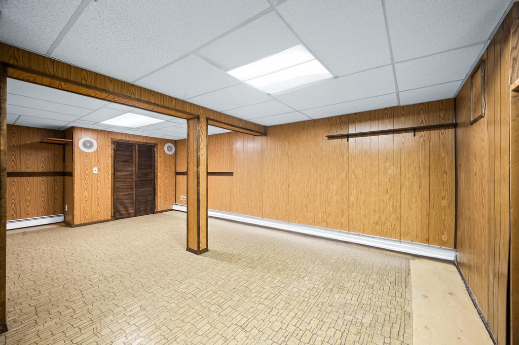 1 Bardolier Lane, Bay Shore, New York image 39