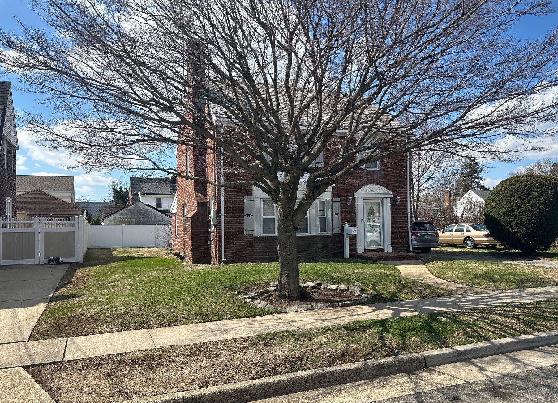 79 Elmwood Avenue, Hempstead, New York image 3