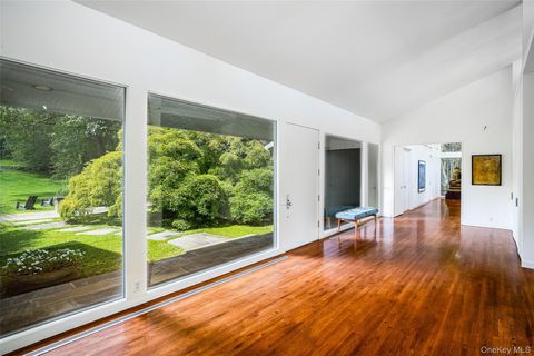 Tiny photo for 12 Haights Cross Road, Chappaqua, NY 10514 (MLS # 958983)