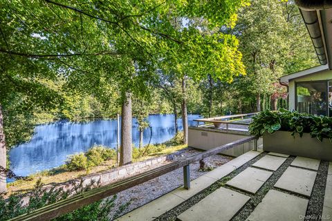 Tiny photo for 12 Haights Cross Road, Chappaqua, NY 10514 (MLS # 958983)