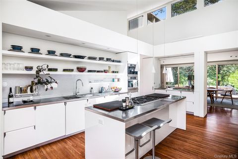 Tiny photo for 12 Haights Cross Road, Chappaqua, NY 10514 (MLS # 958983)