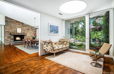 Tiny photo for 12 Haights Cross Road, Chappaqua, NY 10514 (MLS # 958983)