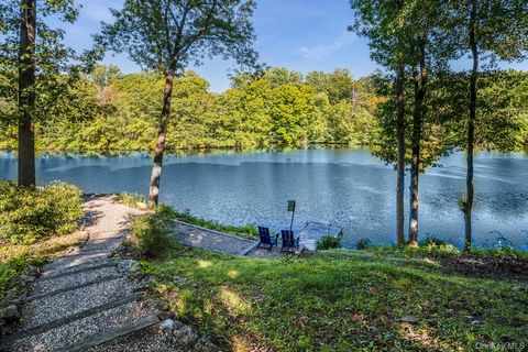 Tiny photo for 12 Haights Cross Road, Chappaqua, NY 10514 (MLS # 958983)