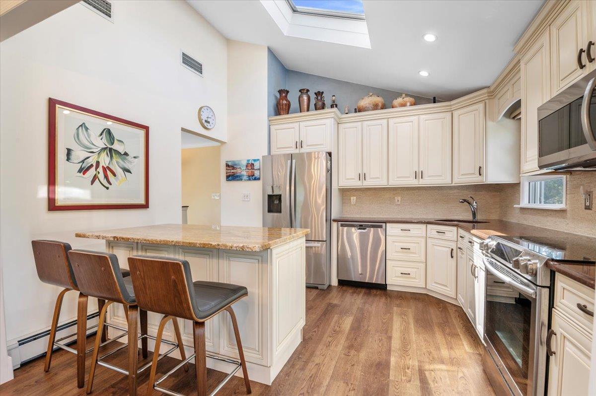 48 Floral Avenue, Bethpage, New York image 9