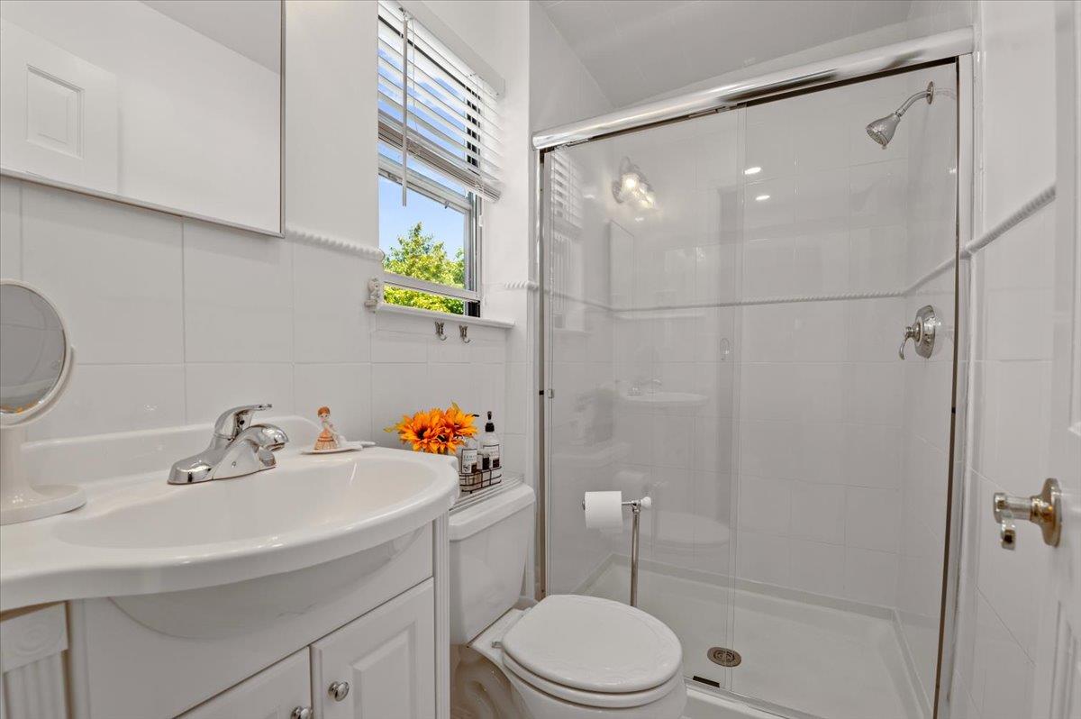 48 Floral Avenue, Bethpage, New York image 15