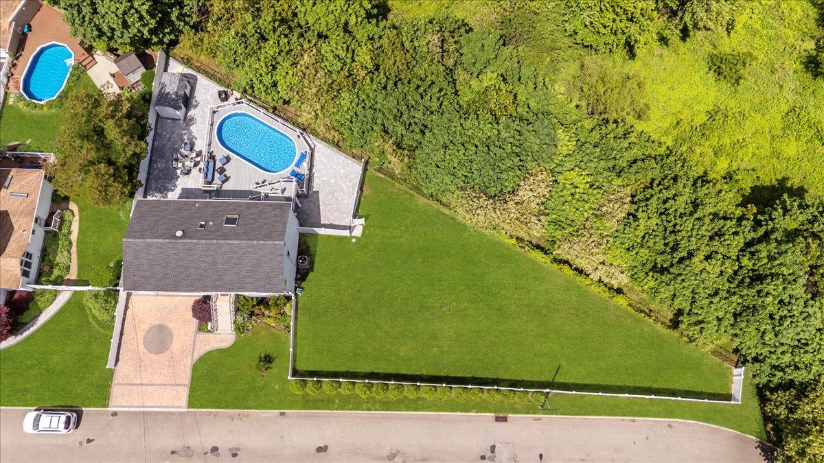 48 Floral Avenue, Bethpage, New York image 38