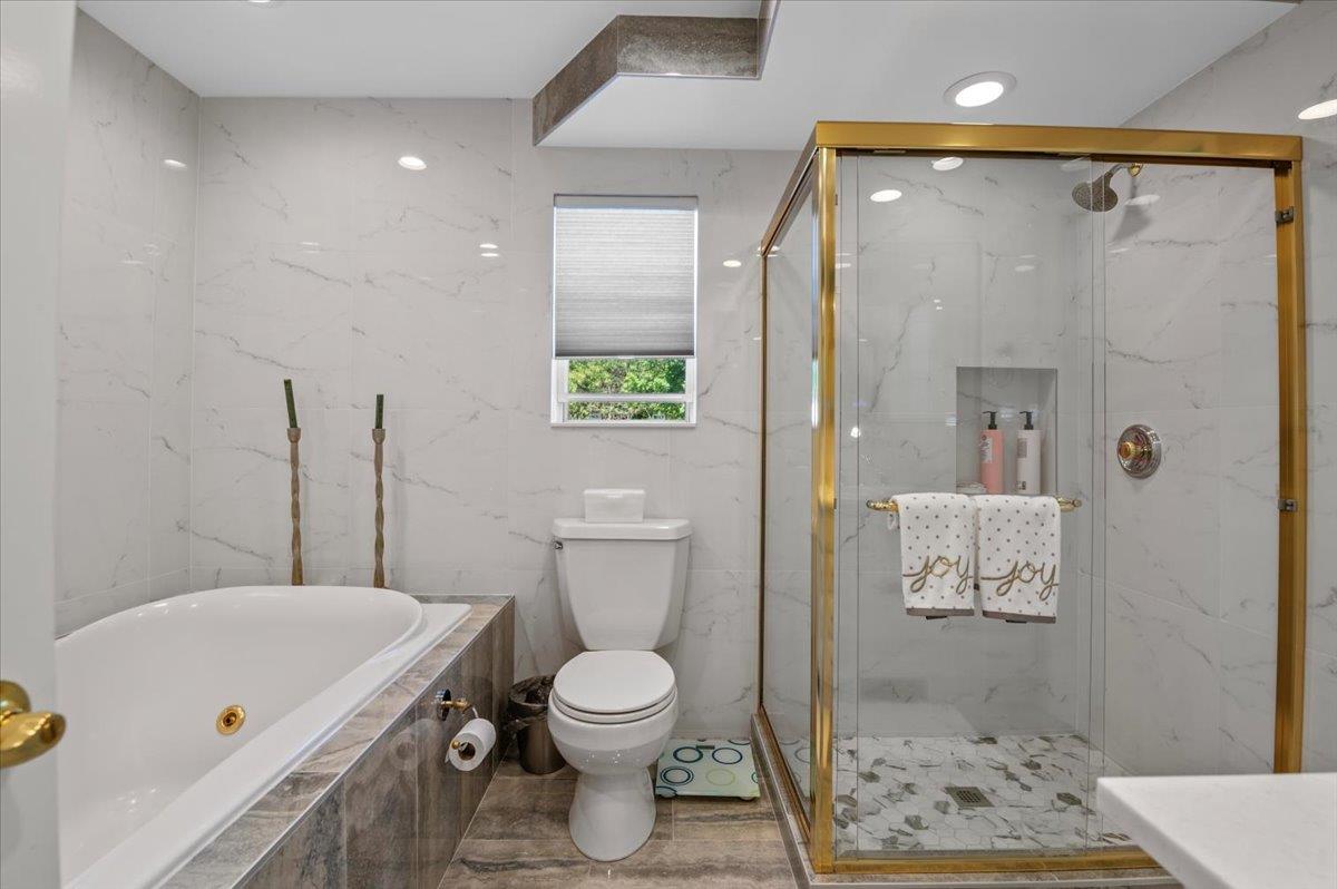 48 Floral Avenue, Bethpage, New York image 25