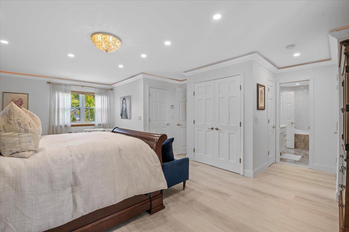 48 Floral Avenue, Bethpage, New York image 23