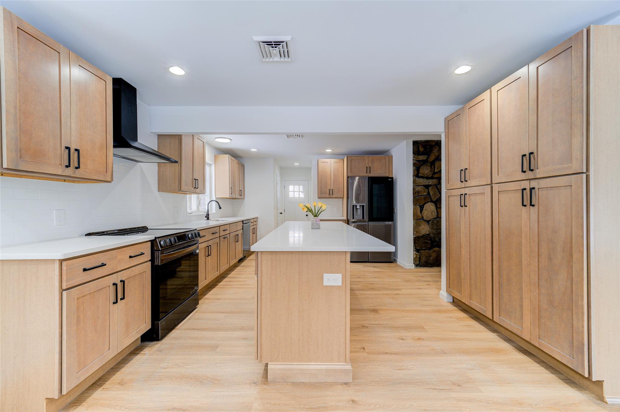 219 St Andrews Road, Walden, New York image 7