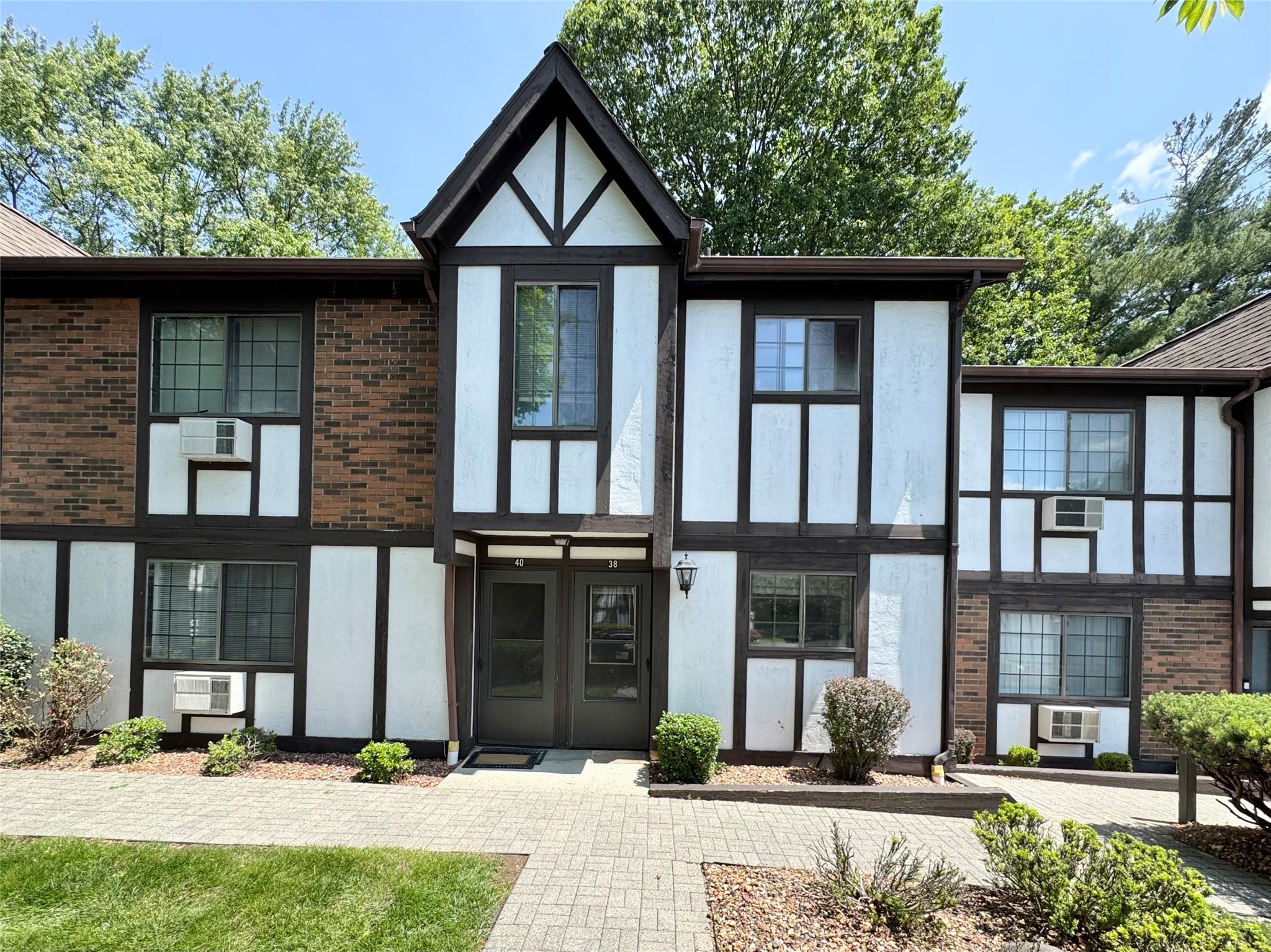 38 Brittany Drive, Middletown, New York image 1
