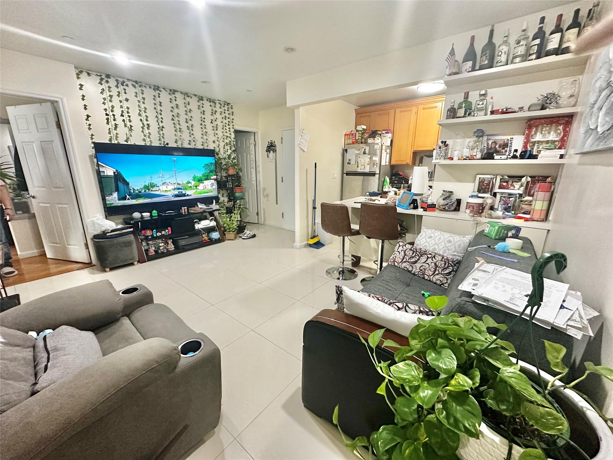 37th Drive 3A, Corona, Queens, NY - 3 Bedrooms  
2 Bathrooms  
6 Rooms - 