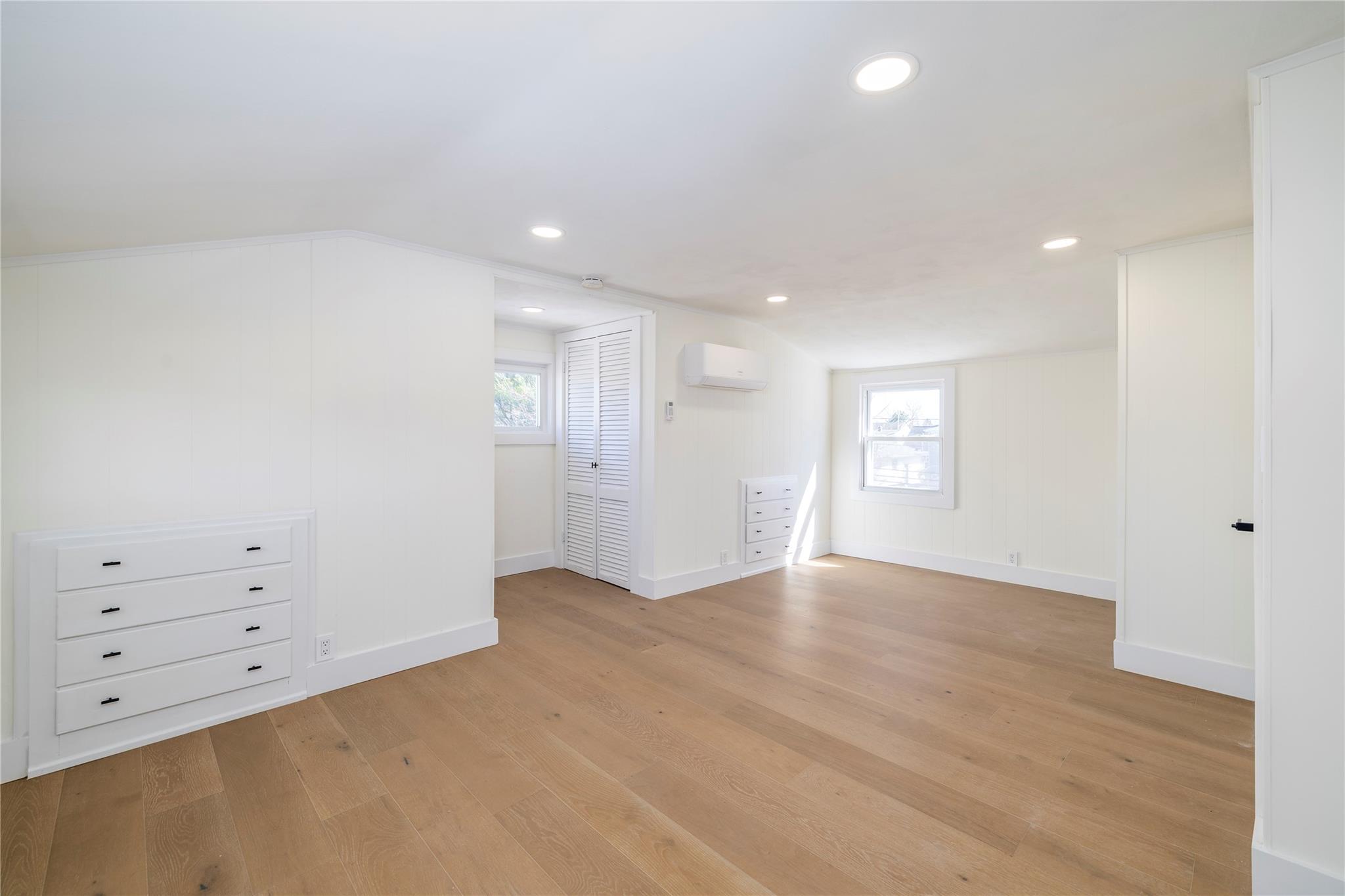 37 Washington Avenue, Hicksville, New York image 9